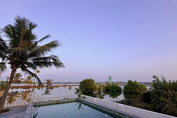 The Cove Beach Resort, Kuzhuppilly Beach